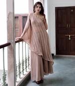 Sunehri zari textured kurta set