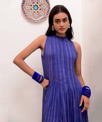Neelambar zari textured kurti set 2