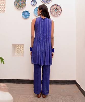 Neelambar zari textured kurti set 4