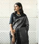 BLACK WOVEN KANJIVARAM SILK SAREE WITH BLOUSE PIECE