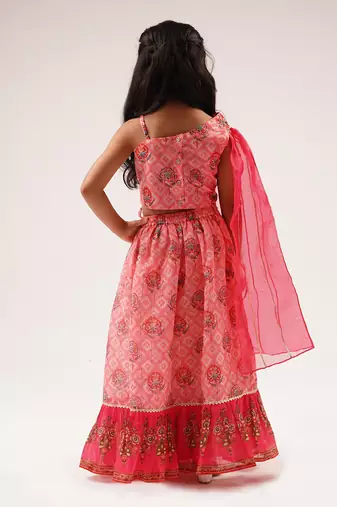 Raangoli girls pink lehanga with choli