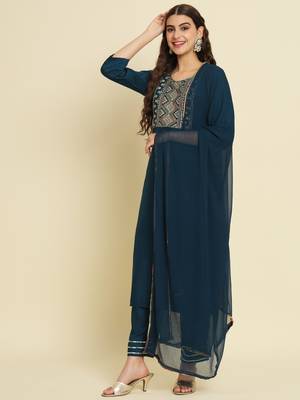   women kurta and trousers pant set silk blend 1