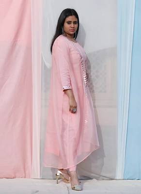 Cape Suit - Baby Pink Suit Set 3
