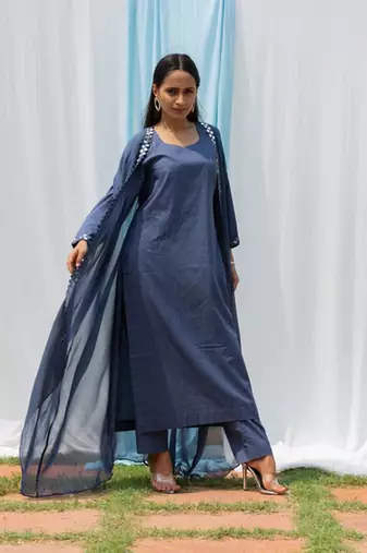 Cape Suit - Dark Grey Suit Set