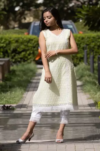Kesar - Green Sleeveless Suit Set