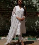 Kesar - Ivory Sleeveless Suit Set