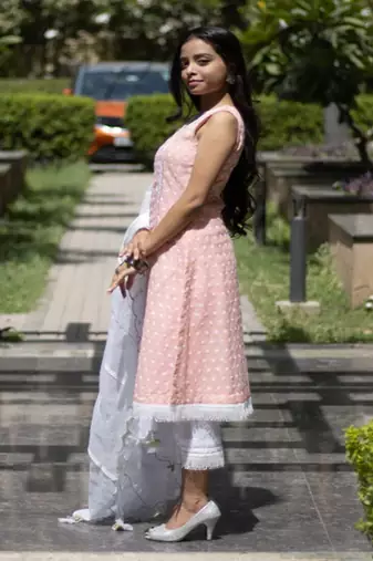 Kesar - Peach Sleeveless Suit Set