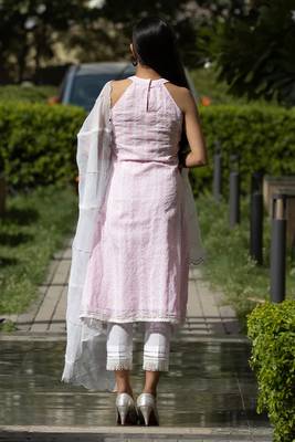 Kesar - Pink Sleeveless Suit Set 3
