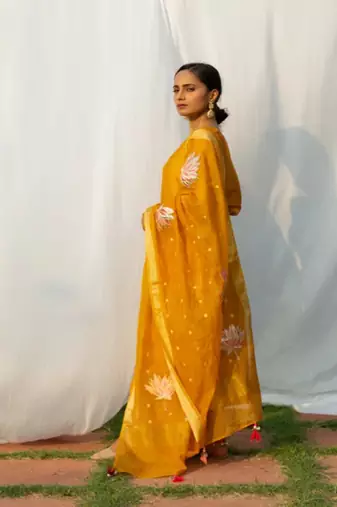 Lotus - Yellow Suit Set