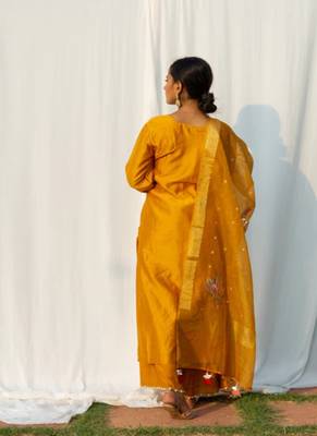 Lotus - Yellow Suit Set 3