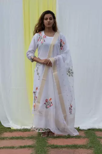 Parineeta - Ivory Suit Set