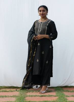 Raj - Black Suit Set 1