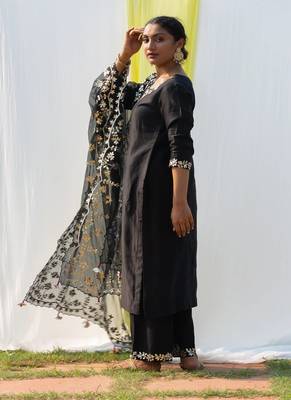 Rajshree - Black Suit Set 3