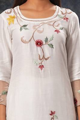 Sarla - Ivory Suit Set 3