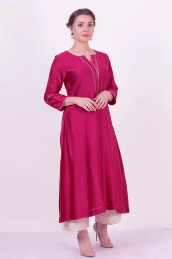 Saroj  - Wine Suit Set