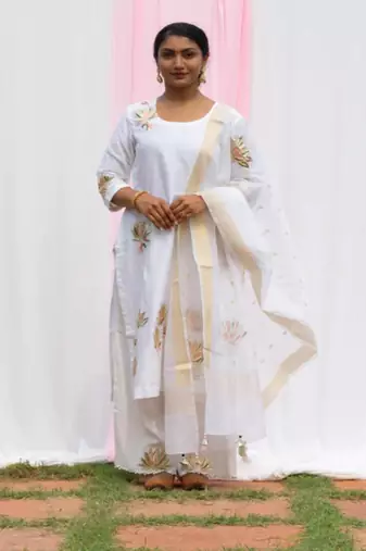 Lotus - Ivory Suit Set