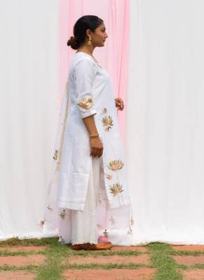 Lotus - Ivory Suit Set 3