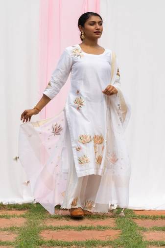 Lotus - Ivory Suit Set
