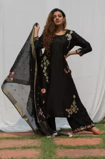 Parineeta - Black Suit Set