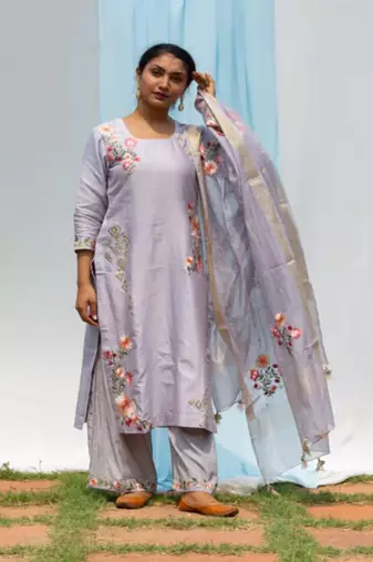Parineeta - Light Grey Suit Set