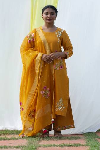 Parineeta - Yellow Suit Set