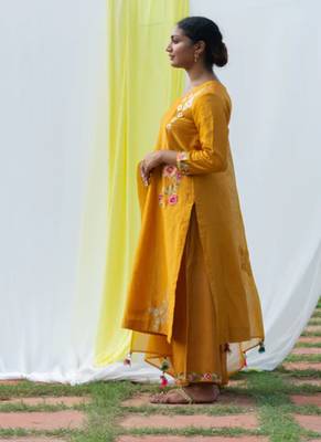 Parineeta - Yellow Suit Set 3