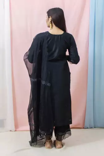 Raasika - Black Suit Set