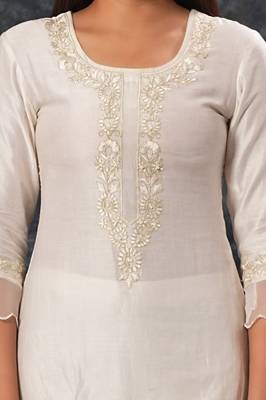 Raasika - Ivory Suit Set 3