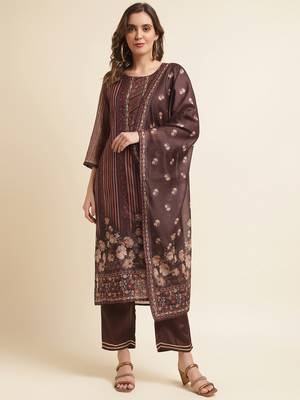 brown floral printed regular kurta with trousers & dupatta 1