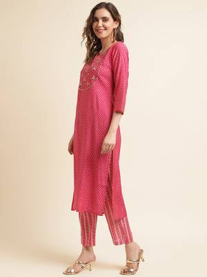 Pink printed regular sequinned kurta with trousers & dupatta 2