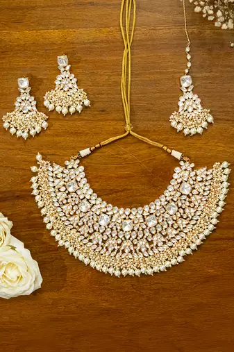 Kundan and pearl necklace set