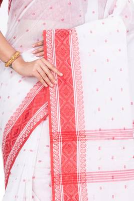 Red Woven Pure Cotton Boysko_Tant Bengali Tant Saree  Without Blouse 2