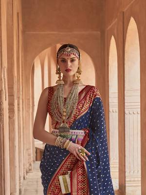Elora Soft Silk Printed Patola Saree For Women (Navy Blue) 3