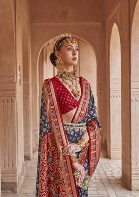 Elora Soft Silk Printed Patola Saree For Women (Navy Blue) 3