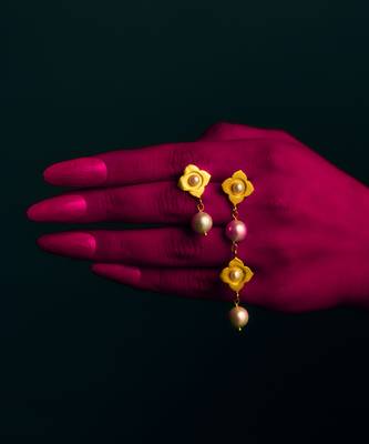 Chameli mismatched earrings 1