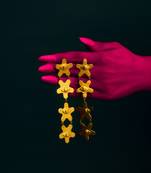 Kamal aankhen earrings