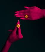 Nalini stud earrings