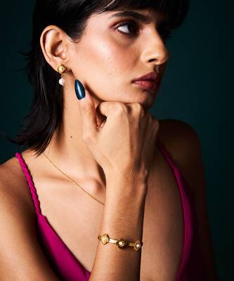 Chameli jewellery set- mismatched earrings 2