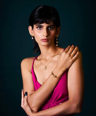Chameli jewellery set with long necklace and bracelet 1
