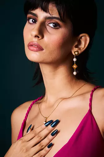 Chameli jewellery set mismatched earrings  and long necklace