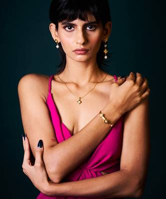 Chameli jewellery set mismatched earrings  and long necklace 5