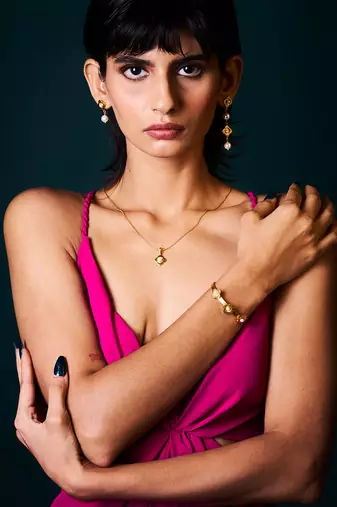 Chameli jewellery set mismatched earrings  and long necklace