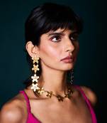 Kamal aankhen jewellery set with earrings and necklace
