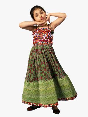 girl's shoulder straps green navratri dress 1