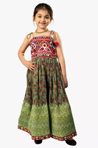girl's shoulder straps green navratri dress