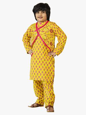 boy cotton printed kurta set with ethnic jacket (set of 3) 5