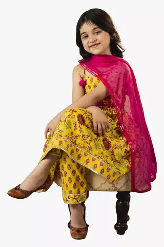 girl's jaipuri printed kurta with pant and dupatta (set of 3)