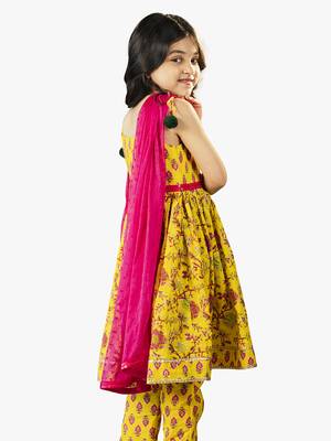 girl's jaipuri printed kurta with pant and dupatta (set of 3) 5