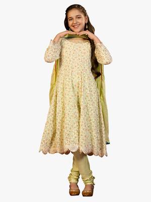 Jilmil girl's light green chikankari suit (set of 3) 1