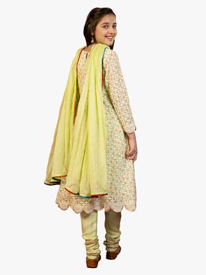 Jilmil girl's light green chikankari suit (set of 3) 3